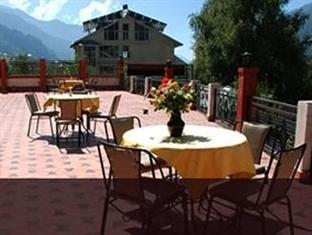 Hotel Out Town Манали Экстерьер фото